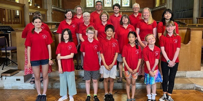 Choir in summer kit