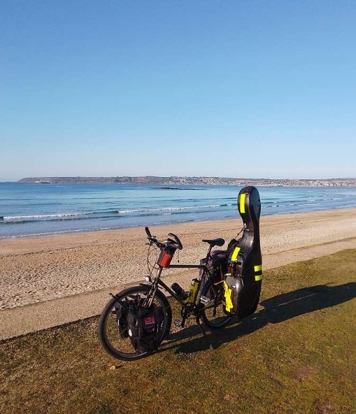 Sarah Small's bike, complete with viola da gamba case